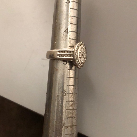 Marquis shaped diamond ring - Picture 6 of 6